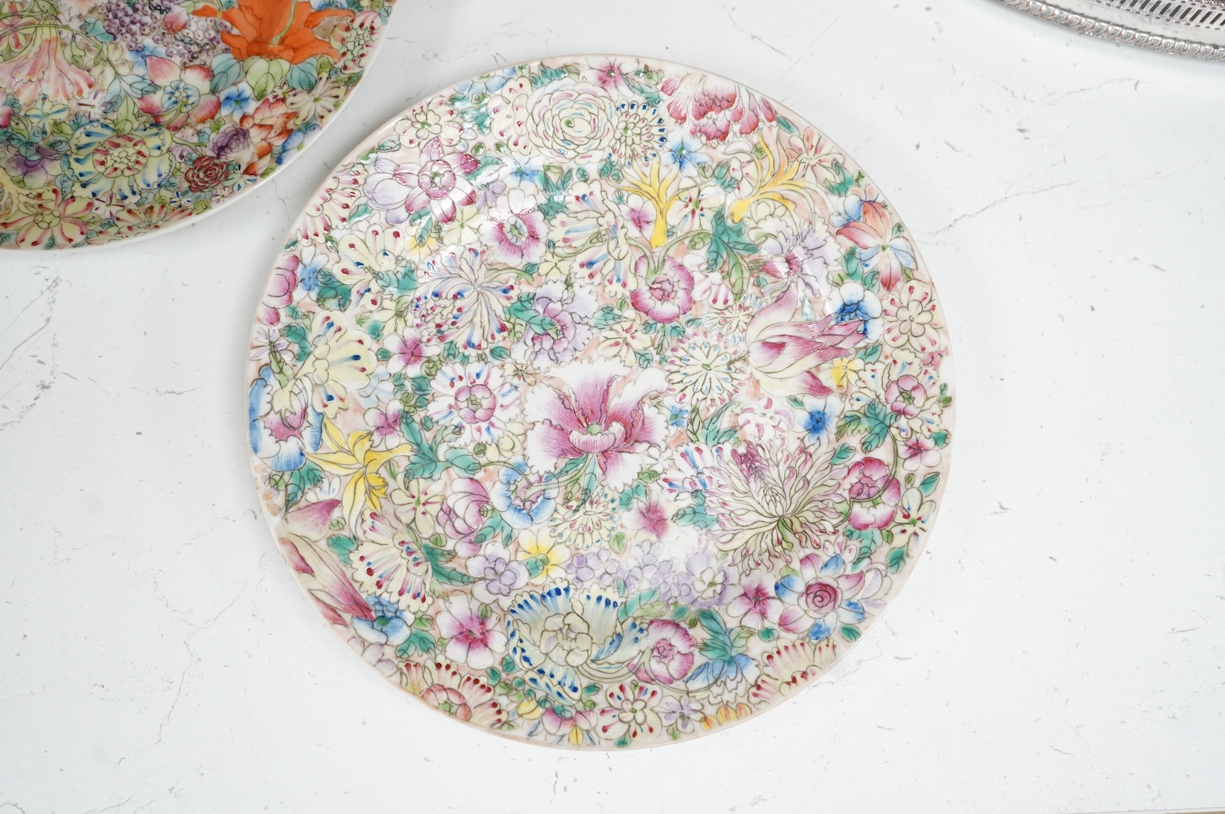 Two Chinese porcelain thousand flower plates, Republic period, 25cm diameter